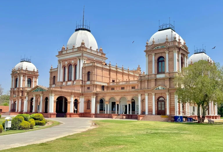 Best-Places-to-visit-in-Bahawalpur-2025